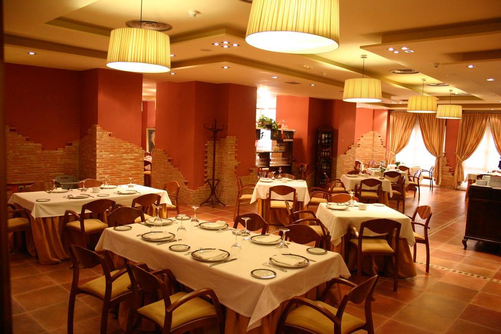 Hotel Cervantes Linares  Restoran foto